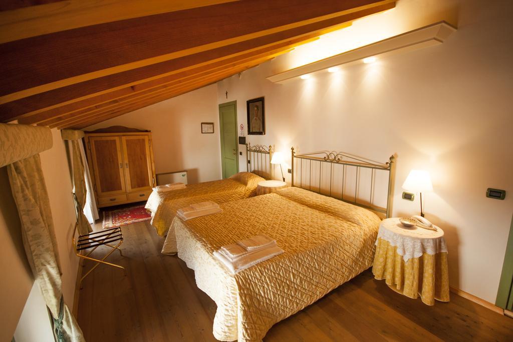 Villa Vecelli Cavriani Mozzecane Exterior photo