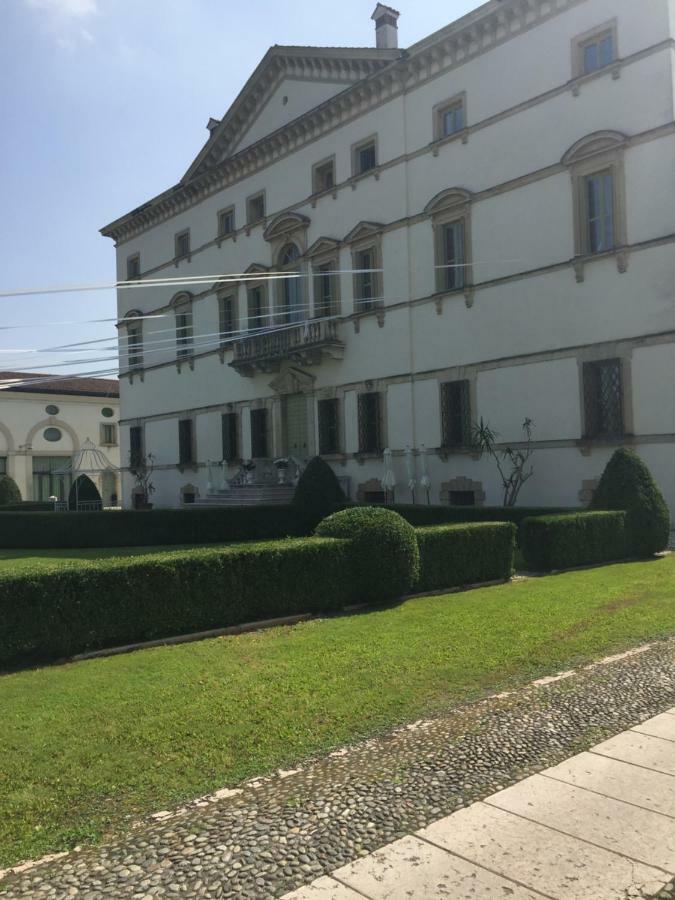 Villa Vecelli Cavriani Mozzecane Exterior photo